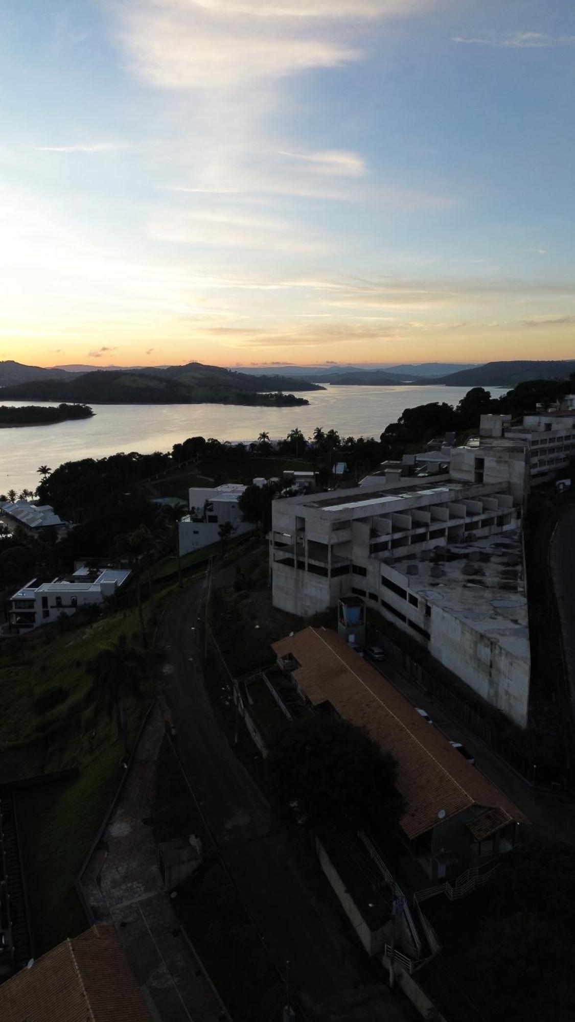 Hotel Escarpas Do Lago Capitólio Esterno foto